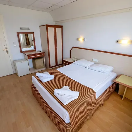 מלון Sea Bird Beach 4*